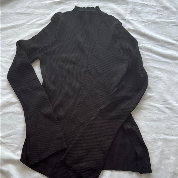 VICI Black Ribbed Long Sleeve Top with flare sleeves - Picture 1 of 4